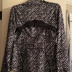 Lululemon Define Jacket size 8
